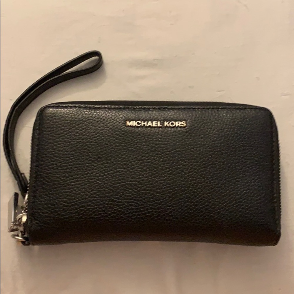 Michael Kors Wristlet (used)